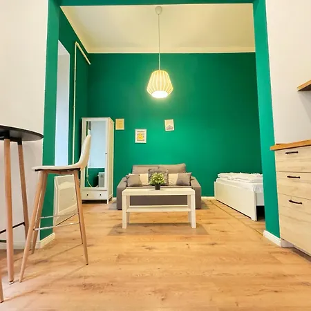 Apartment D45 - Basilica Retreat - Location By Bqa *